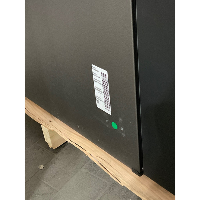 Samsung 29 cu. ft. Bespoke 4-Door French Door Refrigerator with Beverage Center (RF29BB8600QLAA)